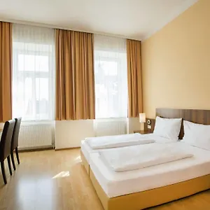 *** Hotel Hahn Austria